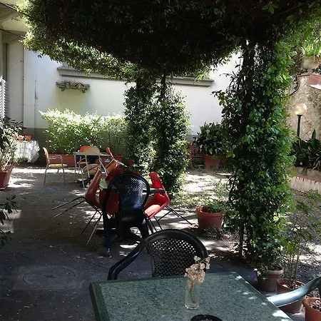 מלון Garden
